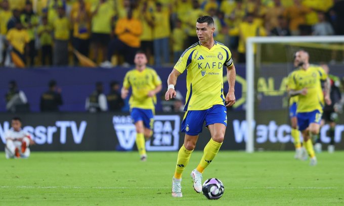 Ronaldo tiếp tục tịt ngòi, Al Nassr bị cầm hòa trước Al Hilal 1 Ronaldo tiếp tục tịt ngòi, Al Nassr bị cầm hòa trước Al Hilal